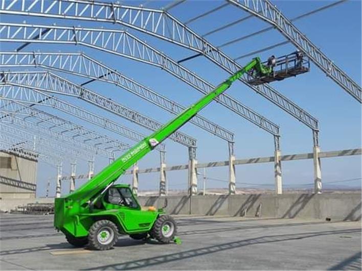 Manipuladores Telescópicos MERLO P40.16K (Manta)