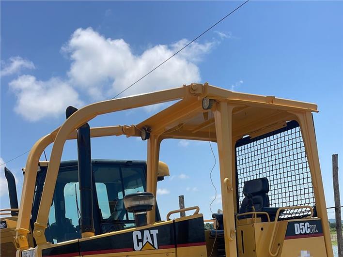 Tractores de Oruga Caterpillar D5C (Guayaquil)