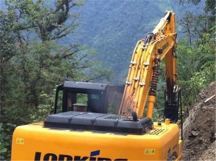 Excavadoras lonking CDM6240 (Loja)