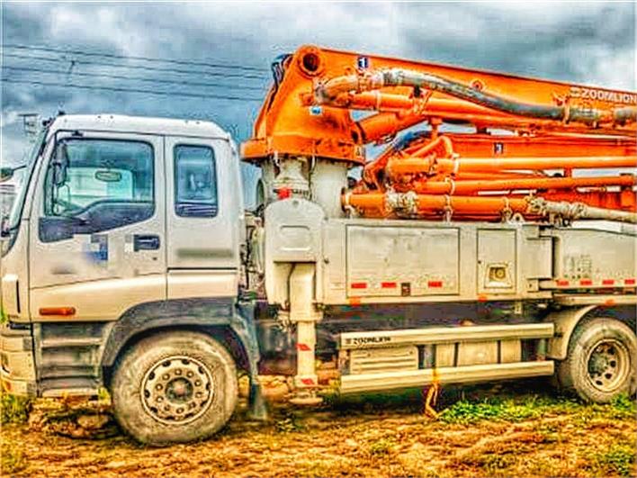 Camion Bomba (pluma) Isuzu CYZ51Q (Guayaquil)