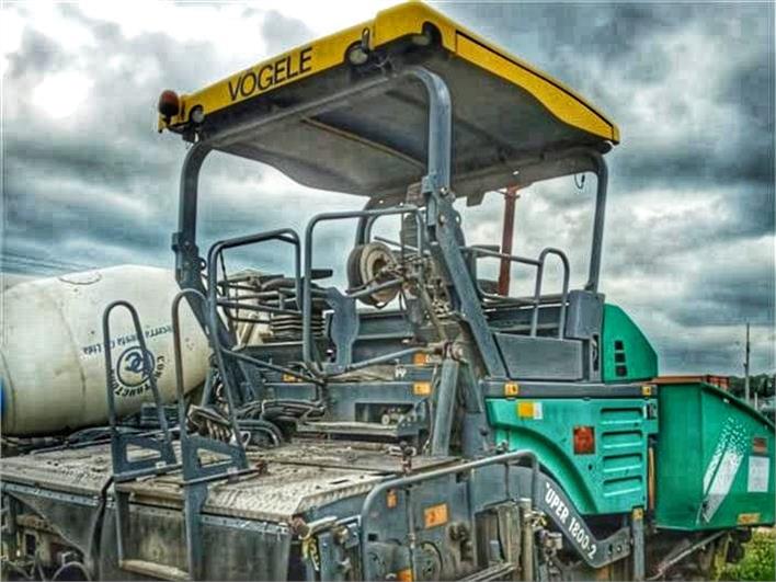 Pavimentadoras Vogele SUPER 1800-2 (Guayaquil)