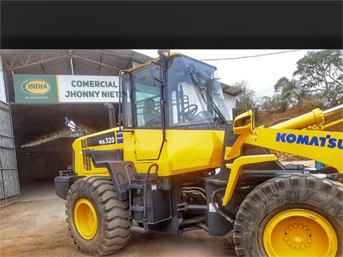 Cargadoras Komatsu 320-6 (Paján)