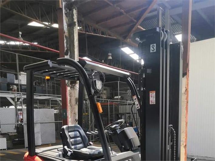 Montacargas Hangcha Eléctrico de 1.8 toneladas (Guayaquil)