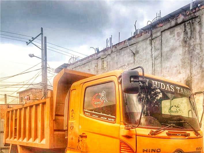 Volquetas Hino GH 9 m3 (Guayaquil)