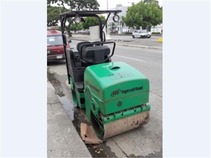 Rodillo Liso doble tambor Ingersoll Rand DD-12S (Guayaquil)