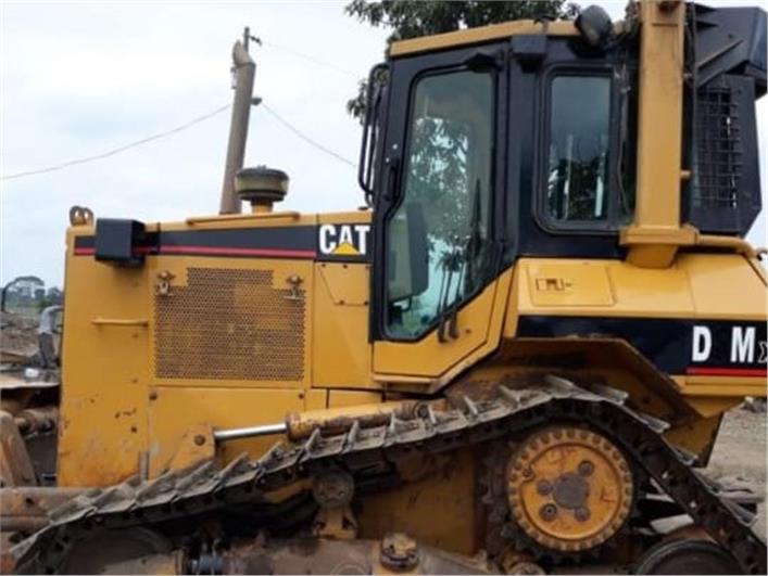 Tractores de Oruga Caterpillar D5M  (Duran)
