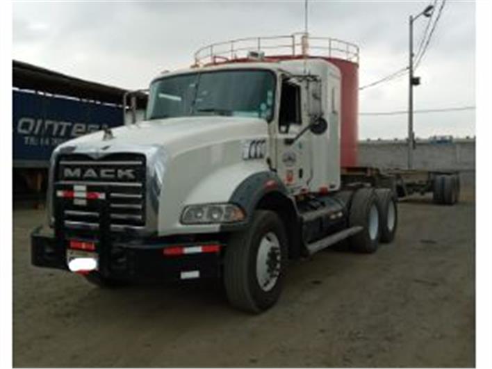 Cabezales Mack GU-813 (Guayaquil)