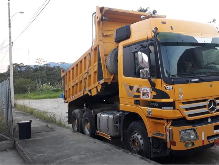 Volquetas Mercedes Benz ACTROS 2653S (Zamora)
