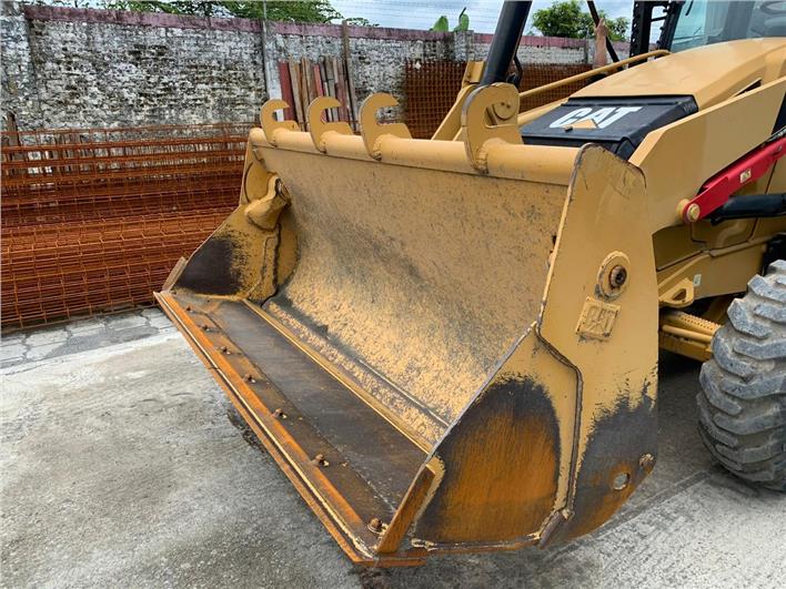 Retroexcavadoras Caterpillar 420F (Milagro)
