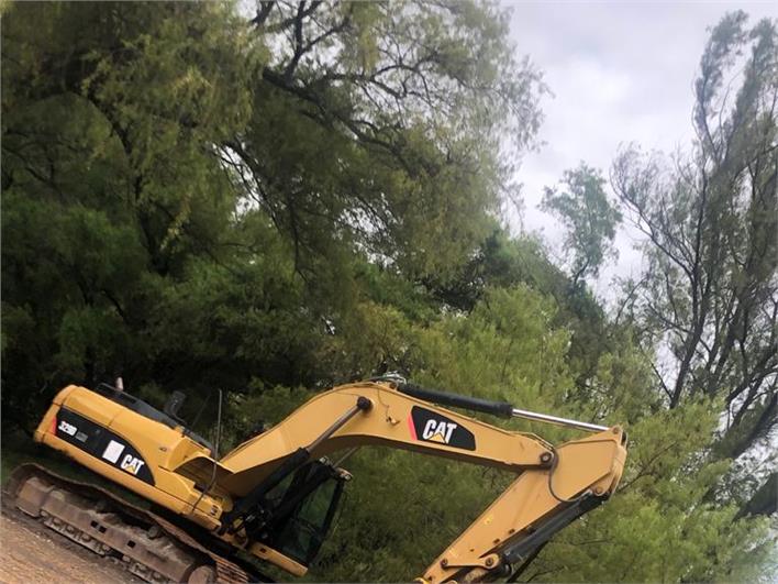 Excavadoras Caterpillar 329D con acople para ripper (Cuenca)
