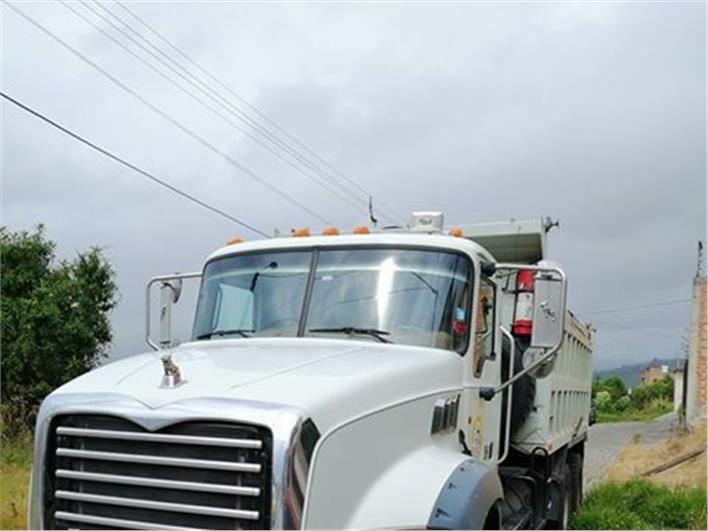 Volquetas Mack Granite MP8 12 M3 (Tulcán)