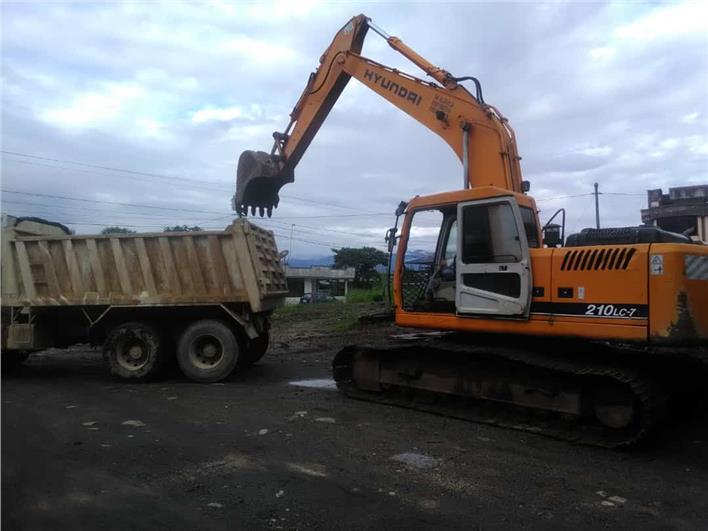 Excavadoras Hyundai 210LC7 (Puyo)