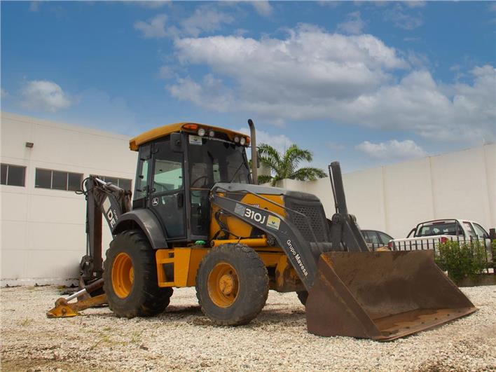 Retroexcavadoras John Deere 310J (Portoviejo)