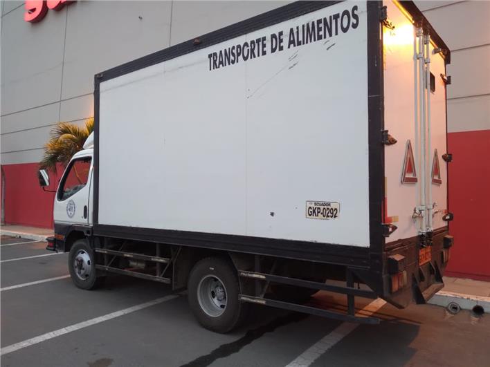 Furgones Mitsubishi 4 toneladas (Salinas)