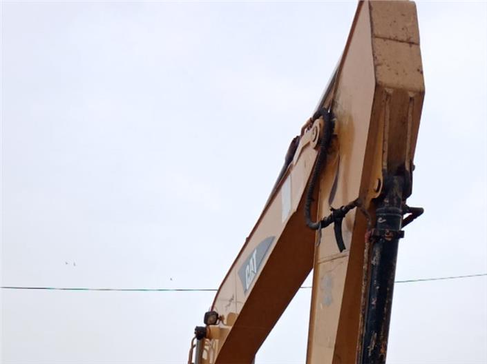 Excavadoras Caterpillar Excavadora 320C con motor reparado (Guayaquil)