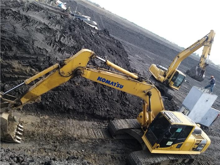 Excavadoras Komatsu Excavadora PC200LC-8 (Duran)