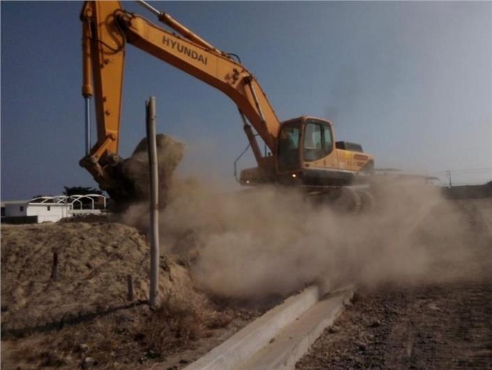 Excavadoras Hyundai R330LC9S (Manta)