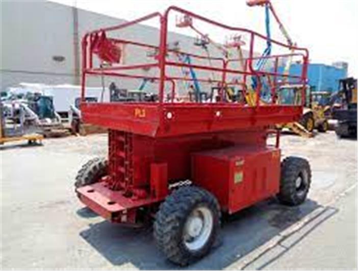 Elevadores personales JLG 4x4x2 (Quito)