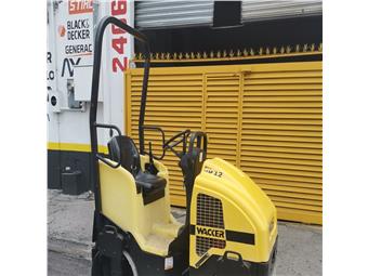 Rodillos doble tambor manual Wacker Neuson RD12A (Quito)