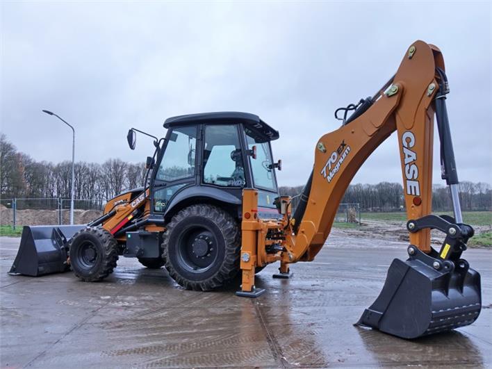 Retroexcavadoras CASE 770EX (Quito)