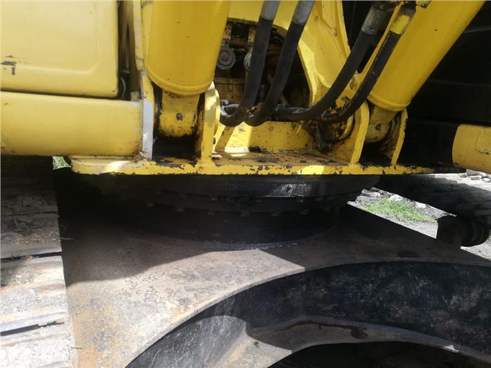 Excavadoras Komatsu PC200-6 (Cuenca)