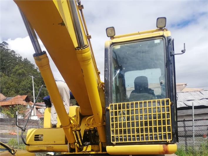 Excavadoras Komatsu PC200-6 (Cuenca)