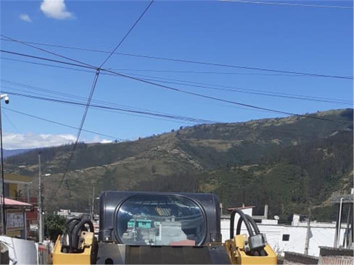 Minicargadores Caterpillar 246C (Quito)