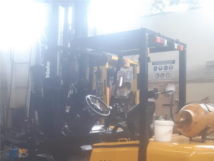 Montacargas Yale 3 TONELADAS GAS/GASOLINA (Guayaquil)