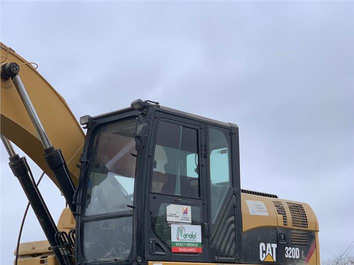 Excavadoras Caterpillar 320DL (Portoviejo)