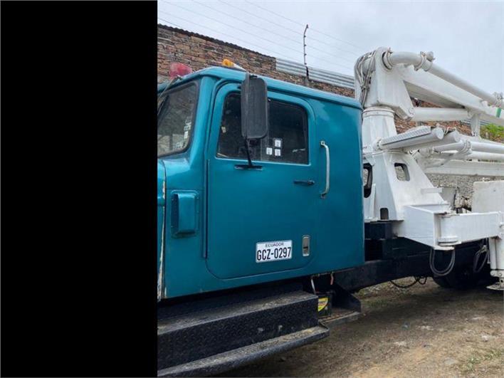 Camion Bomba (pluma) SCHWING-STETTER BPL 800 (Guayaquil)