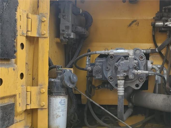 Excavadoras Kobelco SK210 (Samborondón)