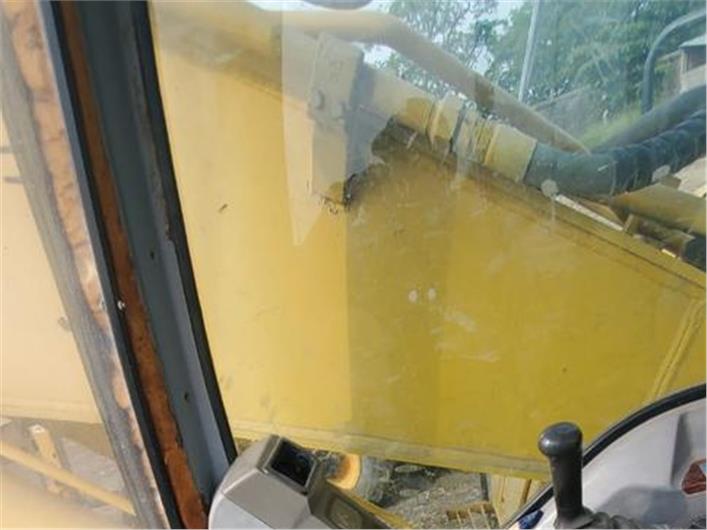 Excavadoras Kobelco SK 210 LC (Samborondón)