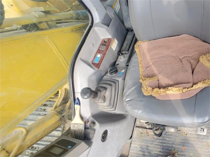 Excavadoras Kobelco SK 210 LC (Samborondón)