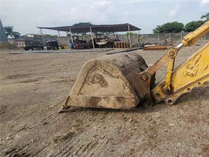 Excavadoras Kobelco SK 210 LC (Samborondón)