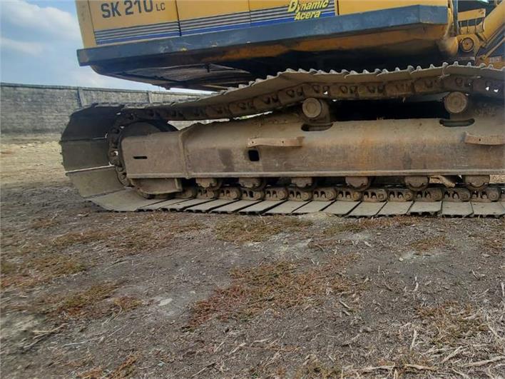 Excavadoras Kobelco SK 210 LC (Samborondón)