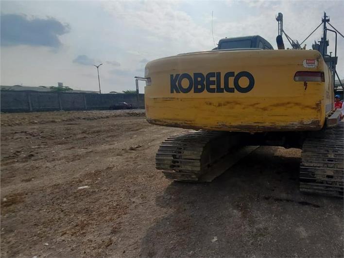 Excavadoras Kobelco SK 210 LC (Samborondón)