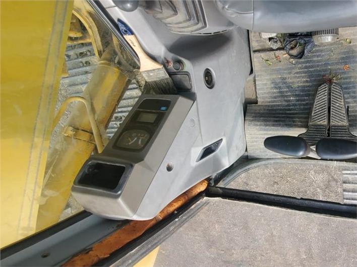 Excavadoras Kobelco SK 210 LC (Samborondón)