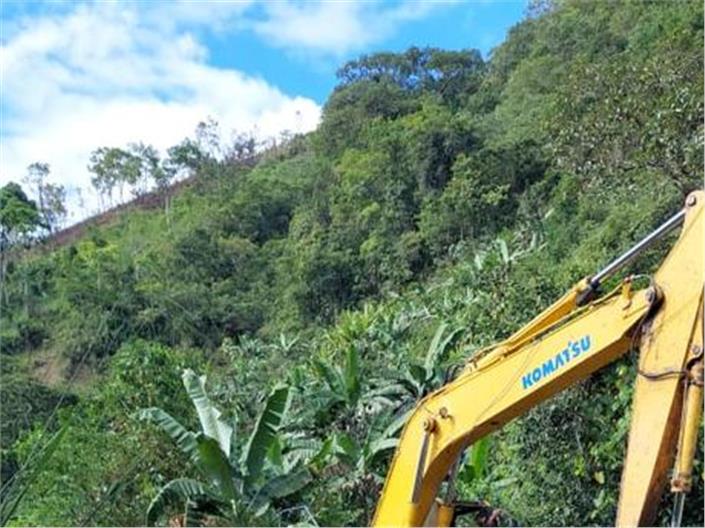 Excavadoras Komatsu PC270LC  (Zumba)