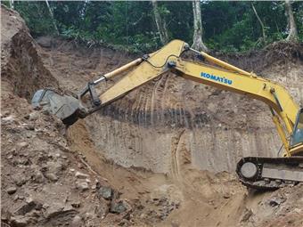Excavadoras Komatsu PC270LC  (Zumba)