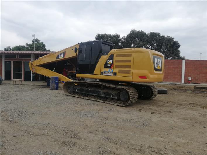 Excavadoras Caterpillar 320 GX (Machala)