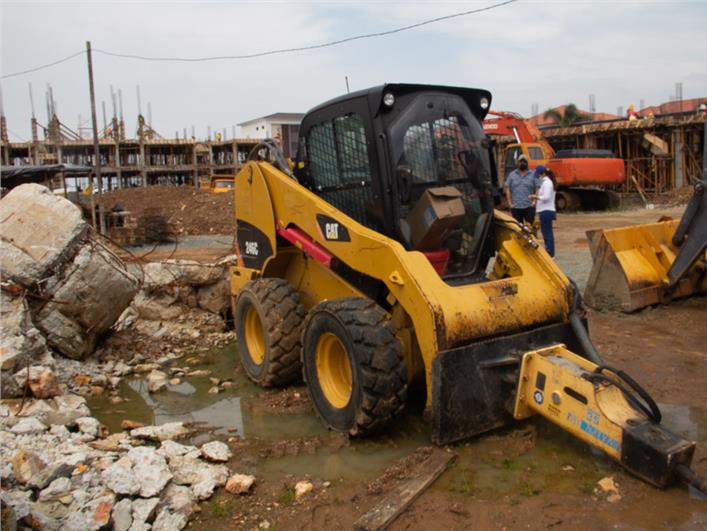 Minicargadores Caterpillar 246C (Duran)