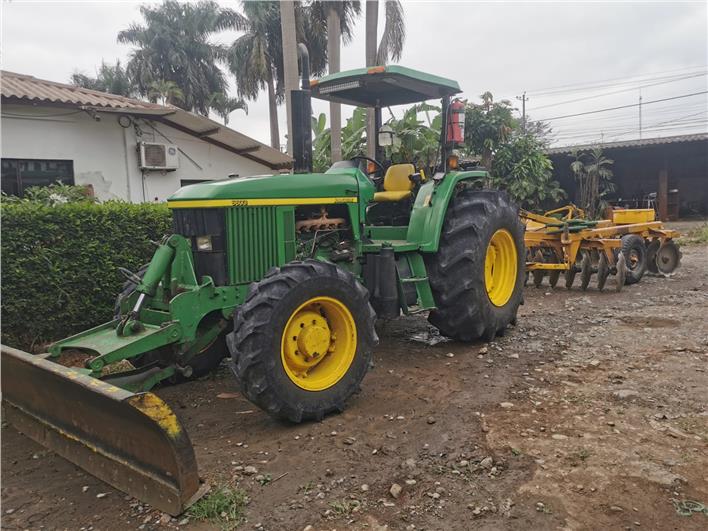 Tractores Agrícolas John Deere 6603 MFWD (Milagro)