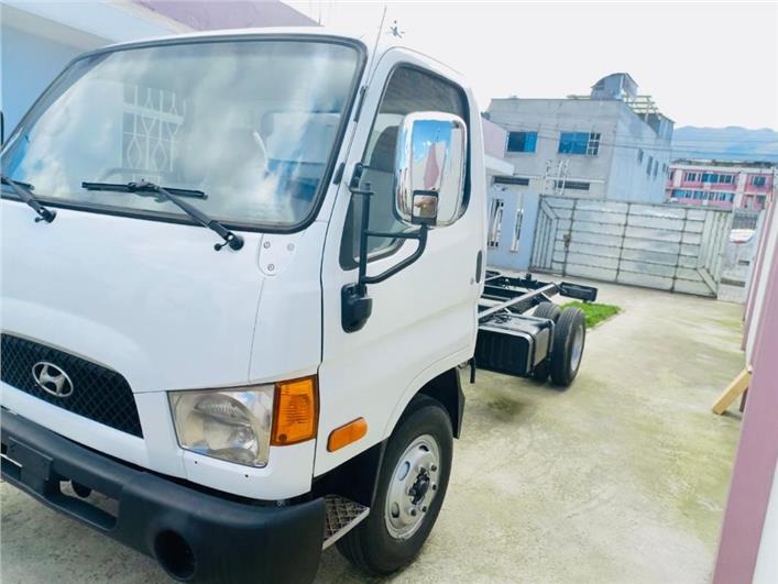 Camionetas 4x4 Hyundai HD65 (Ambato)