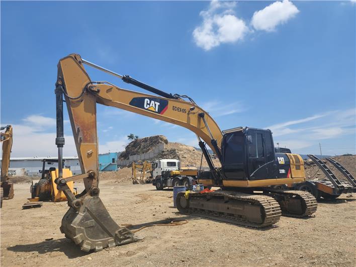 Excavadoras Caterpillar 320D2 (Guayaquil)