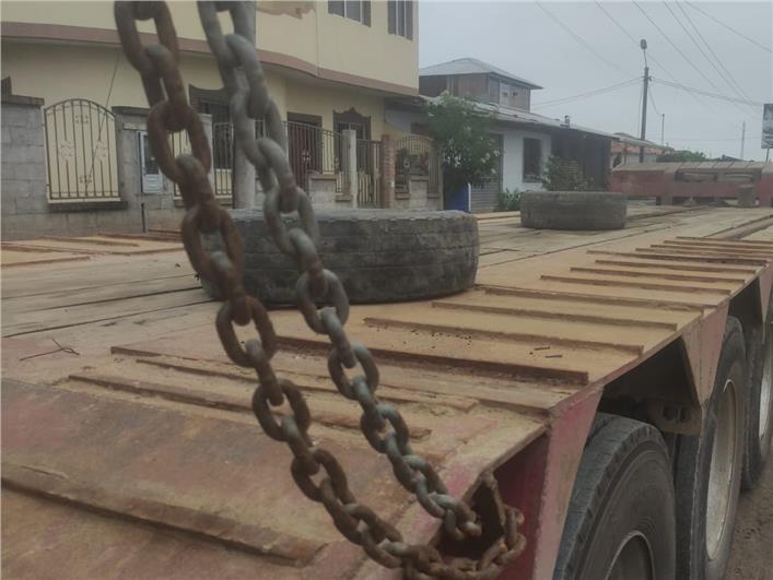 Remolques cama baja Generico 13 metro de largo (Machala)