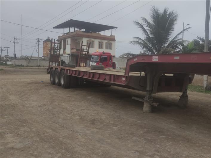 Remolques cama baja Generico 13 metro de largo (Machala)