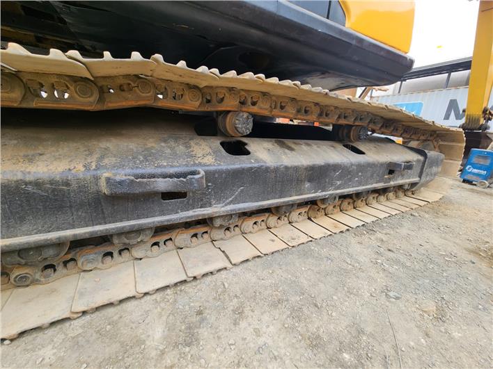 Excavadoras Caterpillar 320CL (Duran)