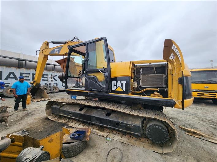 Excavadoras Caterpillar 320CL (Duran)