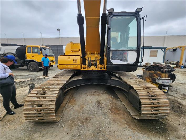 Excavadoras Caterpillar 320CL (Duran)