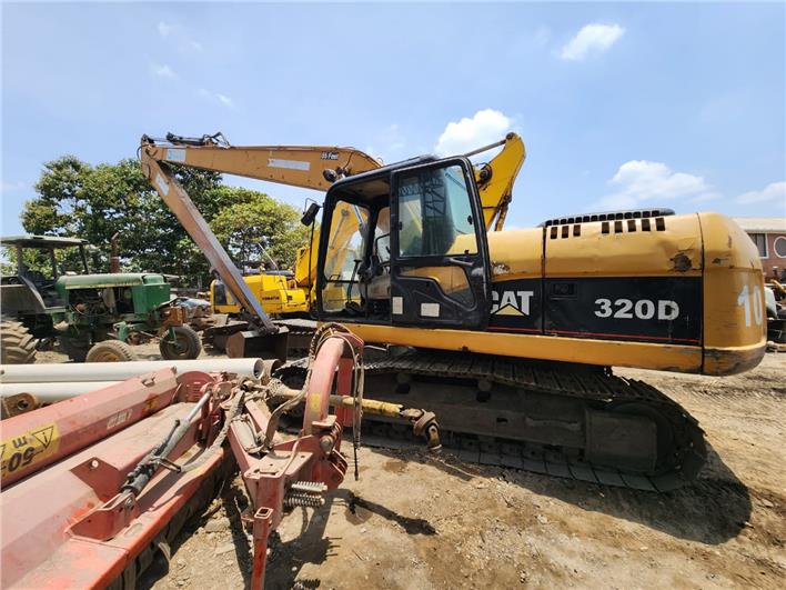 Excavadoras Caterpillar 320D BRAZO LARGO (Milagro)